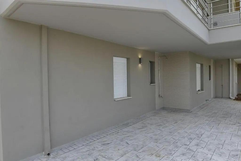 Crystallia Seaside Maisonette By Rentalspro- نيا موذانيا المظهر الخارجي الصورة