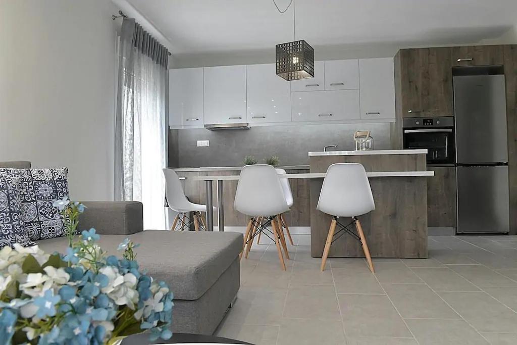 Crystallia Seaside Maisonette By Rentalspro- نيا موذانيا المظهر الخارجي الصورة